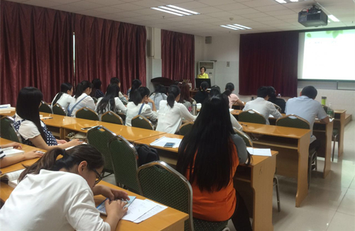 公共營(yíng)養(yǎng)師上課現(xiàn)場(chǎng)